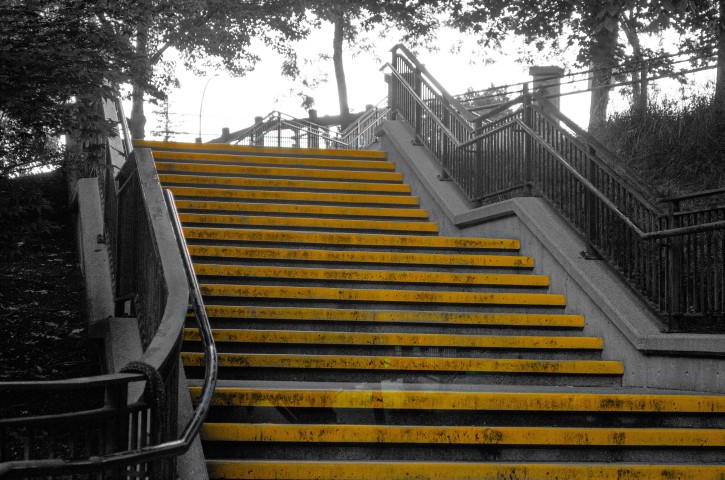 Way up. Urban landscapes and street photography.